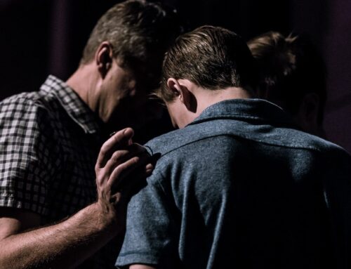 3 Steps for Tapping into the Power of Prayer as a Leader